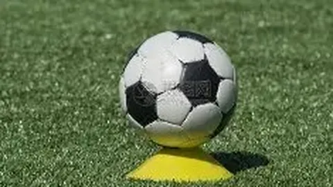 马宁晋升为中足联理事，全力投身职业联赛裁判工作